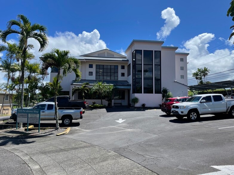 134 Puuhonu Way, Hilo, HI for sale - Primary Photo - Image 1 of 1