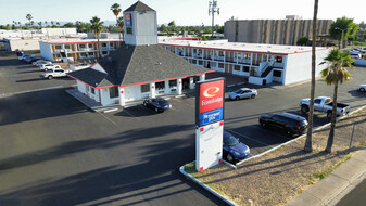 Econolodge & Rodeway Inn 128 Key Asset - Motel