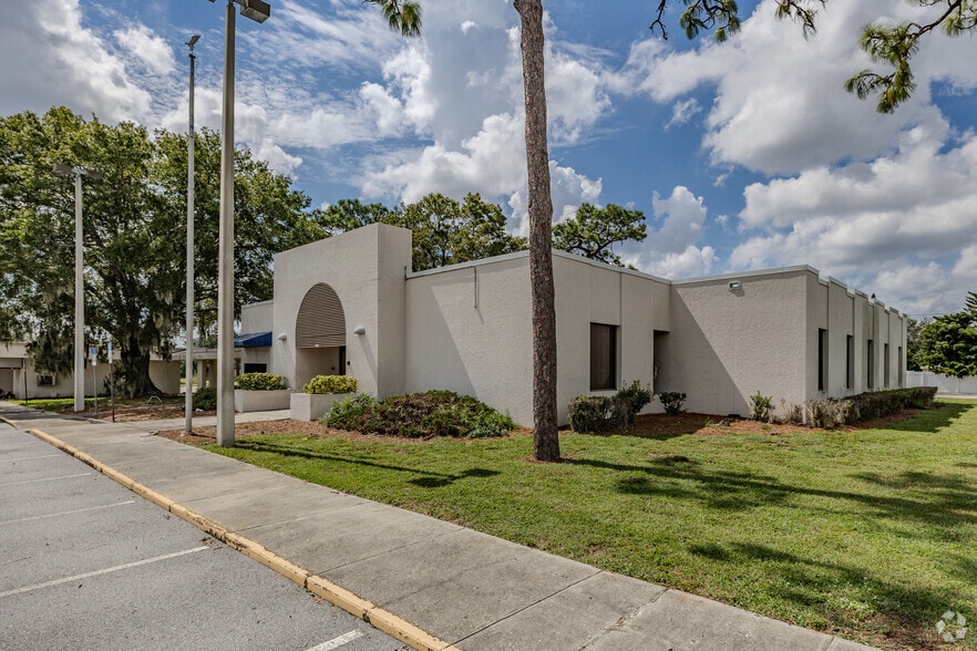 2123 US Hwy 19, Holiday, FL for lease - Building Photo - Image 1 of 2