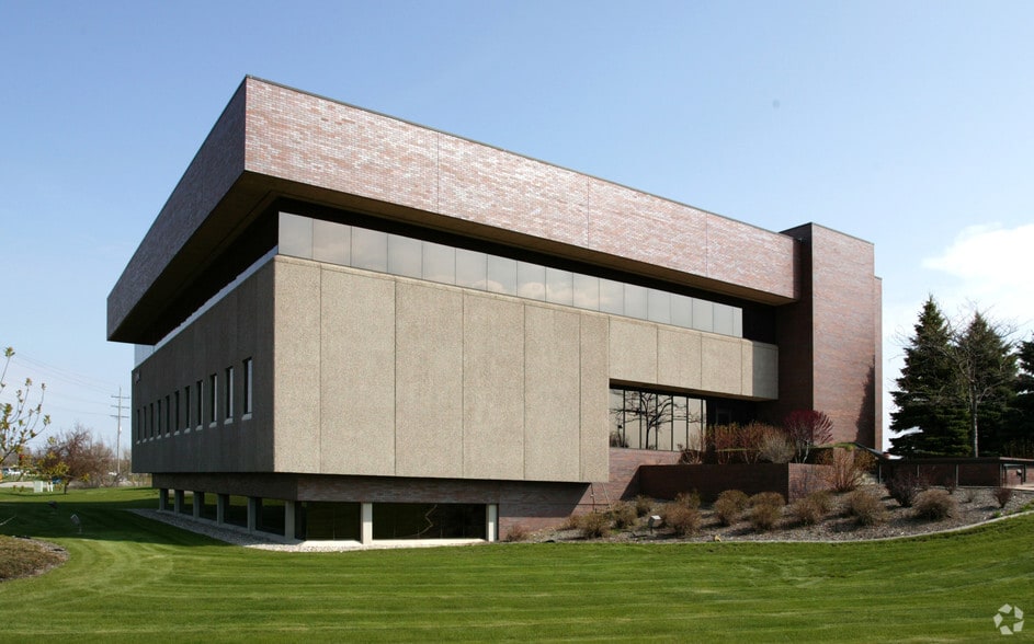 1 N Systems Dr, Appleton, WI for sale - Primary Photo - Image 1 of 1