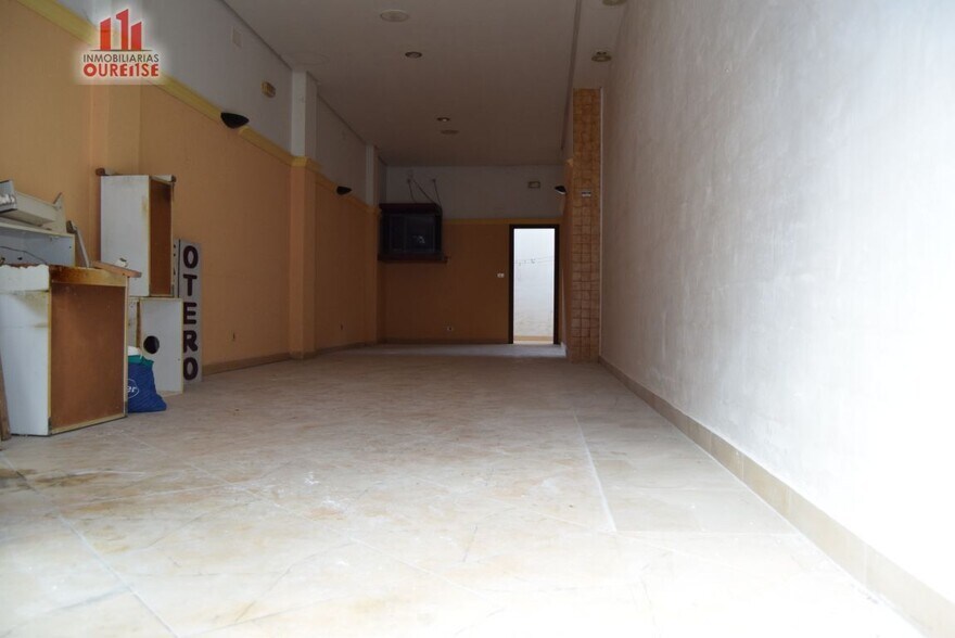 Retail in Ourense, Orense for lease - Building Photo - Image 2 of 7