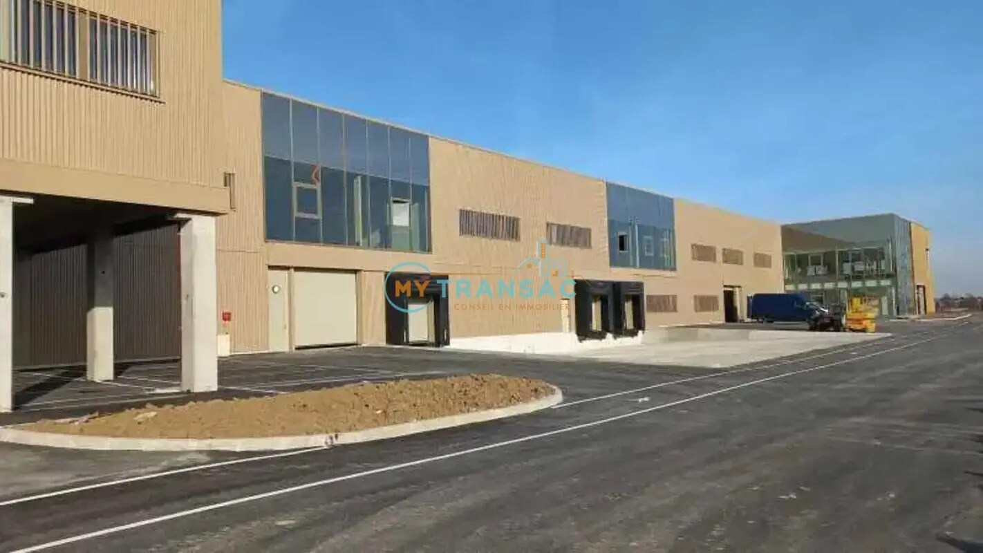 Flex in Tremblay-en-France for sale Building Photo- Image 1 of 8