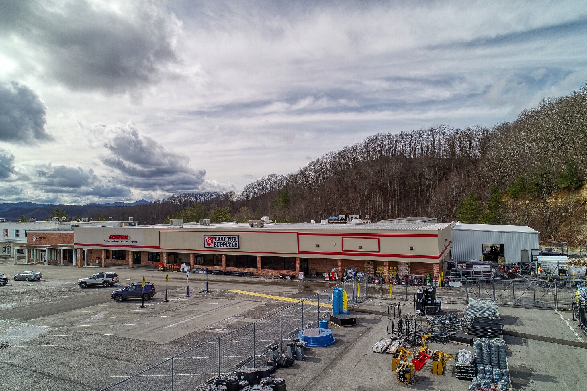 181 Plaza Rd, Wise, VA for sale Primary Photo- Image 1 of 1