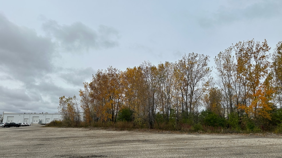 N936 Quality Dr, Greenville, WI for lease - Building Photo - Image 3 of 4