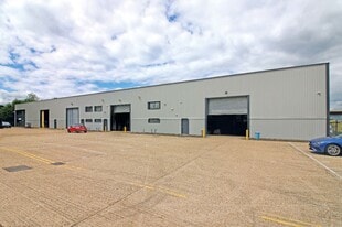 5-8 Cartwright Rd, Stevenage HRT - Warehouse
