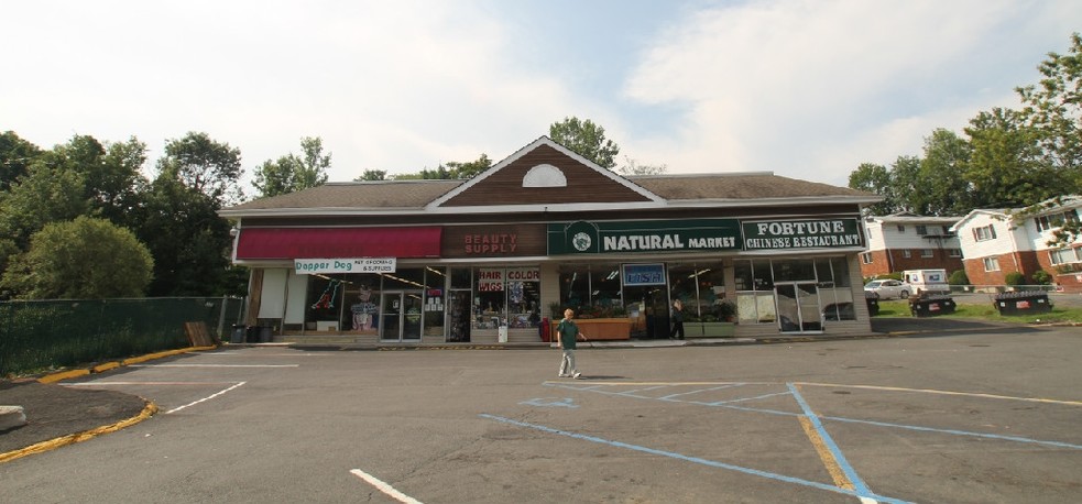 37 Route 59 Hwy, Nyack, NY for lease - Building Photo - Image 1 of 4