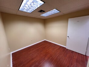 860 US Highway 1, North Palm Beach, FL for lease Interior Photo- Image 2 of 3