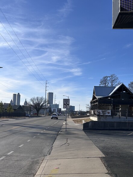 1529 E 3rd St, Tulsa, OK for lease - Building Photo - Image 2 of 16