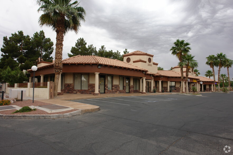 2955 E Sunset Rd, Las Vegas, NV for lease - Building Photo - Image 1 of 15