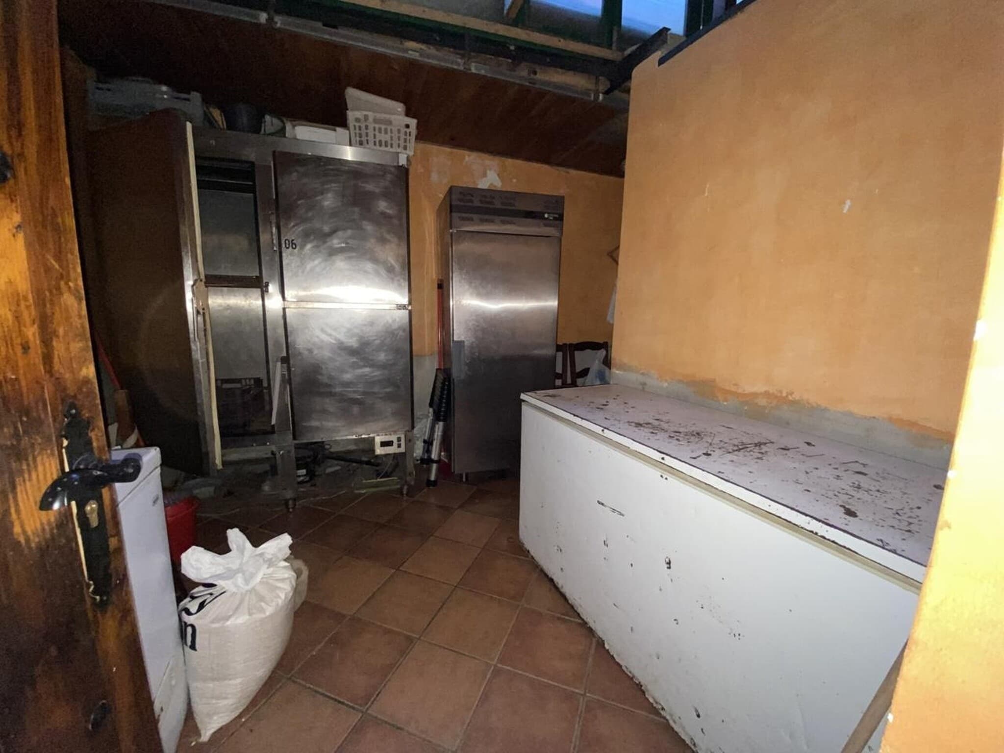 Retail in Barcelona, Barcelona for lease Interior Photo- Image 1 of 5