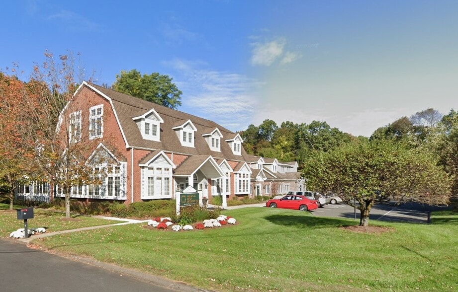 1170 Ellington Rd, South Windsor, CT for lease - Building Photo - Image 2 of 7