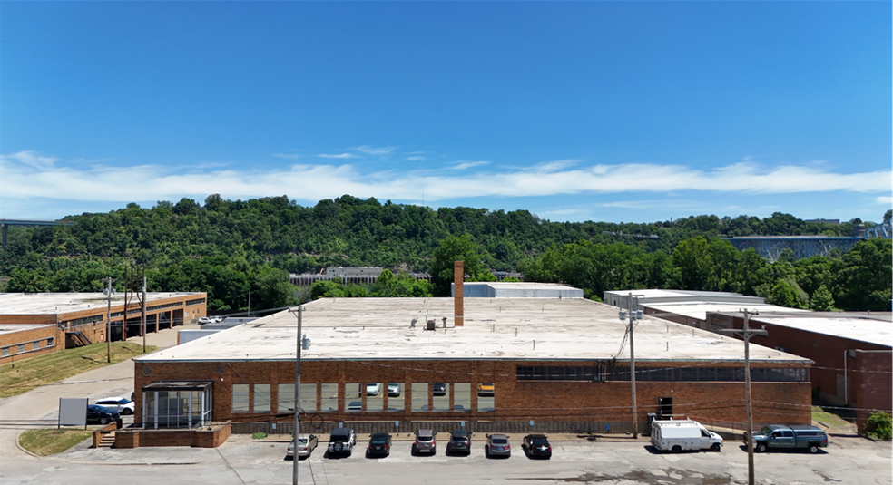 1 Sexton Rd, Mckees Rocks, PA for lease - Building Photo - Image 2 of 5