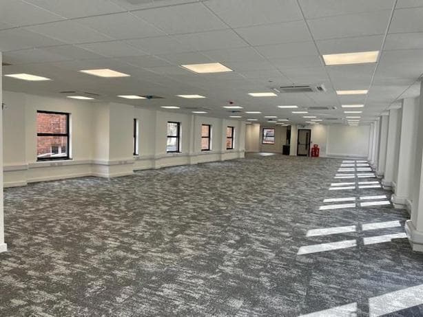 Vine Ln, Newcastle Upon Tyne for lease Interior Photo- Image 1 of 5