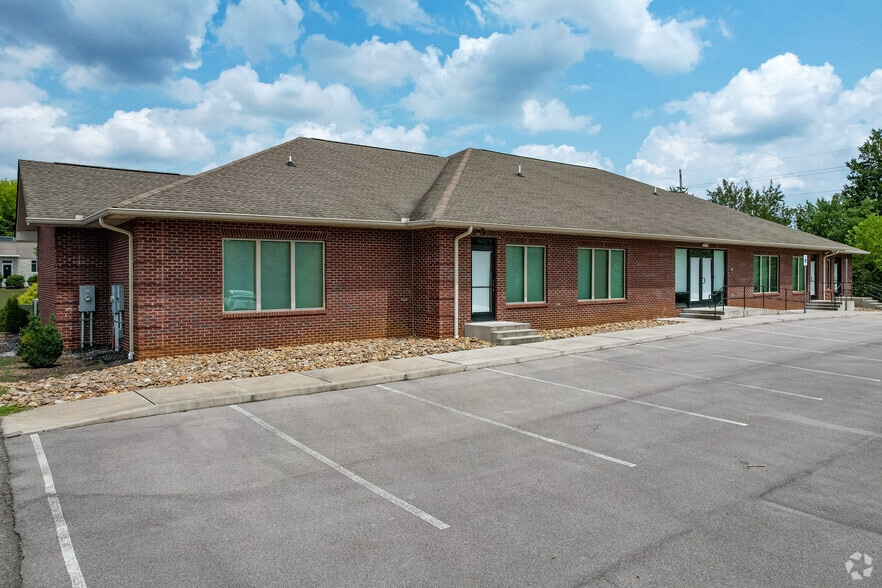 649 Briarcliff Ave, Oak Ridge, TN 37830