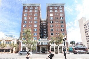 Expansive - Angebilt Building - Commercial Real Estate