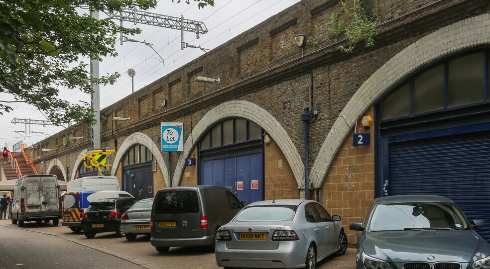 Station Appr, London for sale - Primary Photo - Image 1 of 1