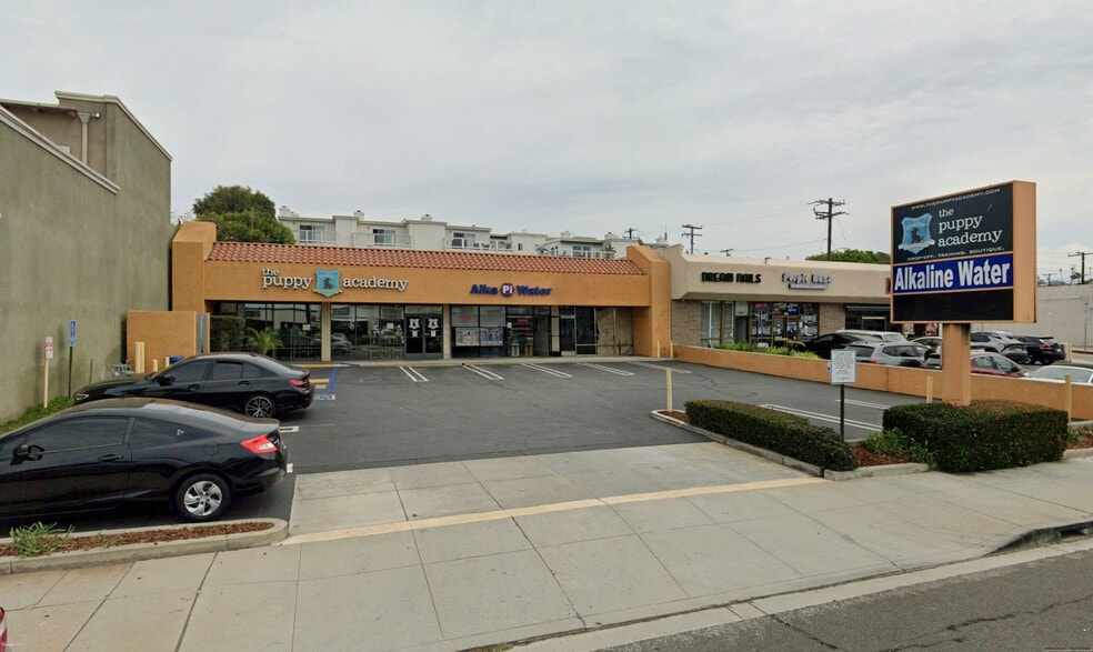 524-530 Pacific Coast Hwy, Hermosa Beach, CA for lease - Building Photo - Image 1 of 3