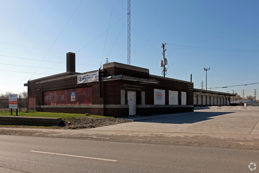 6575 W Vernor Hwy, Detroit, MI for lease - Building Photo - Image 2 of 4