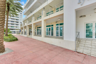 448 Ocean Dr, Miami Beach, FL for lease Building Photo- Image 2 of 11