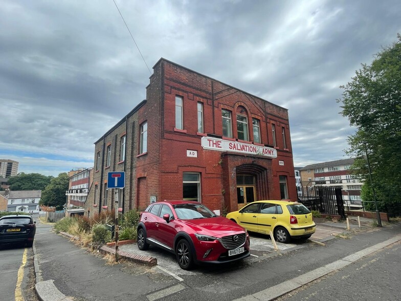 Lower Bridge Rd, Redhill for sale - Primary Photo - Image 1 of 1