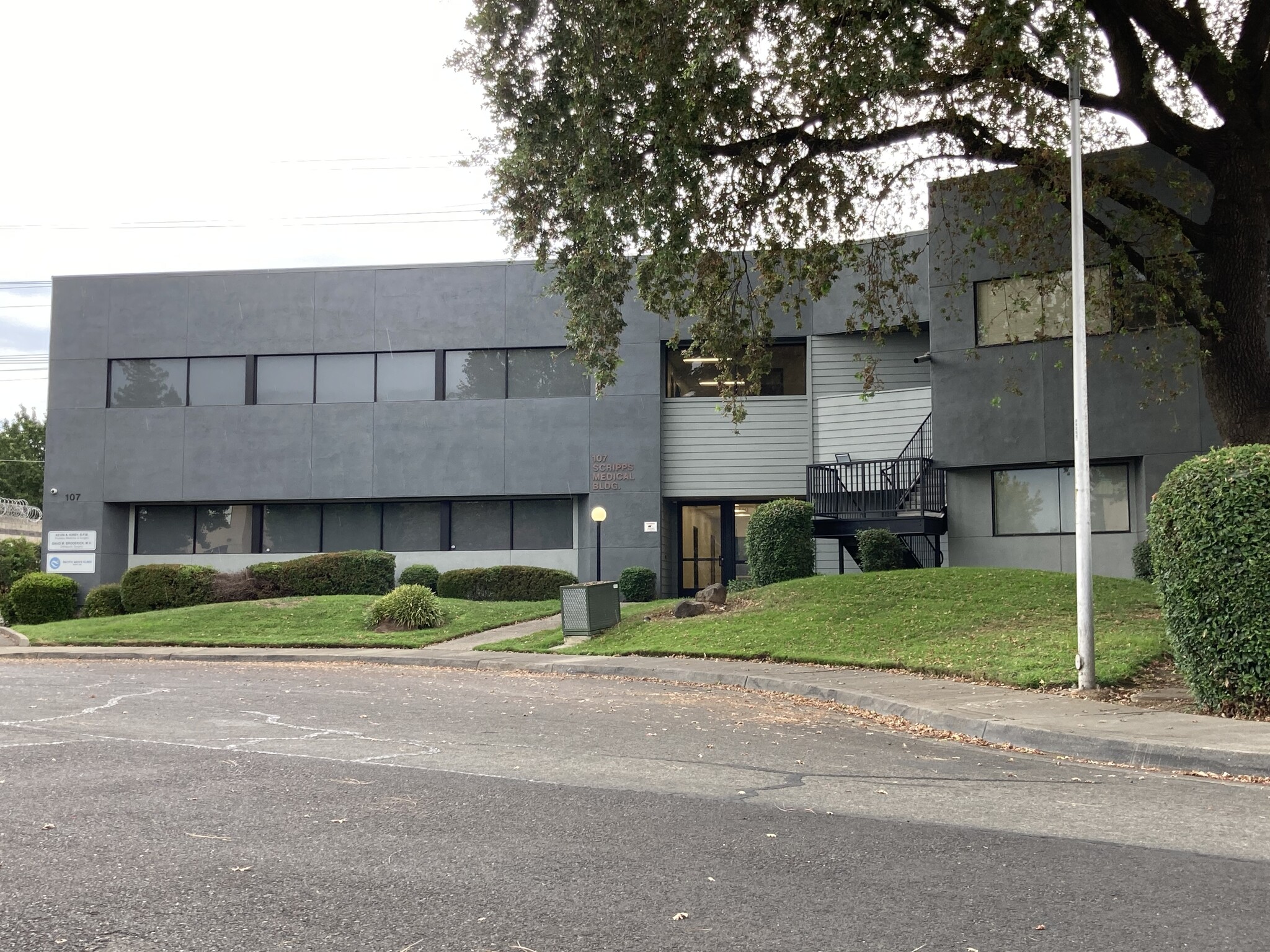 107 Scripps Dr, Sacramento, CA for lease Building Photo- Image 1 of 5