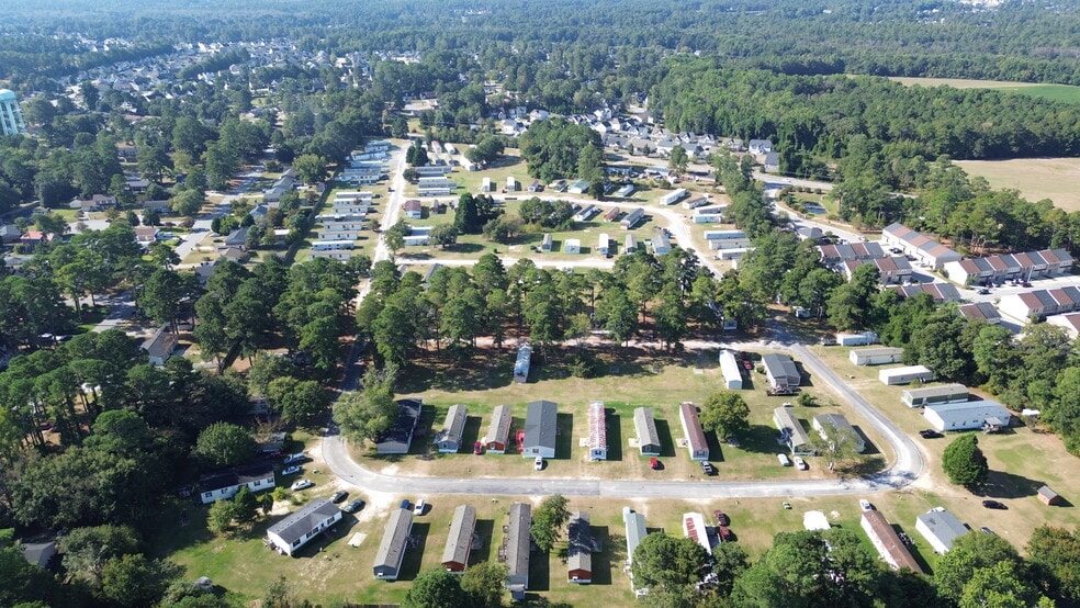 Fayetteville Portfolio portfolio of 2 properties for sale on LoopNet.com - Building Photo - Image 3 of 13