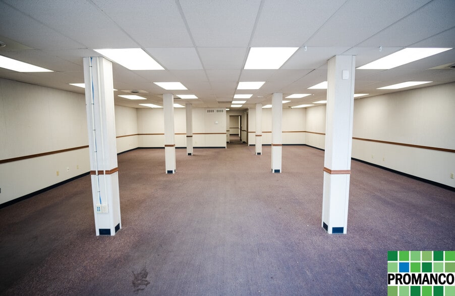 223 2nd St, Marietta, OH for lease - Interior Photo - Image 3 of 13