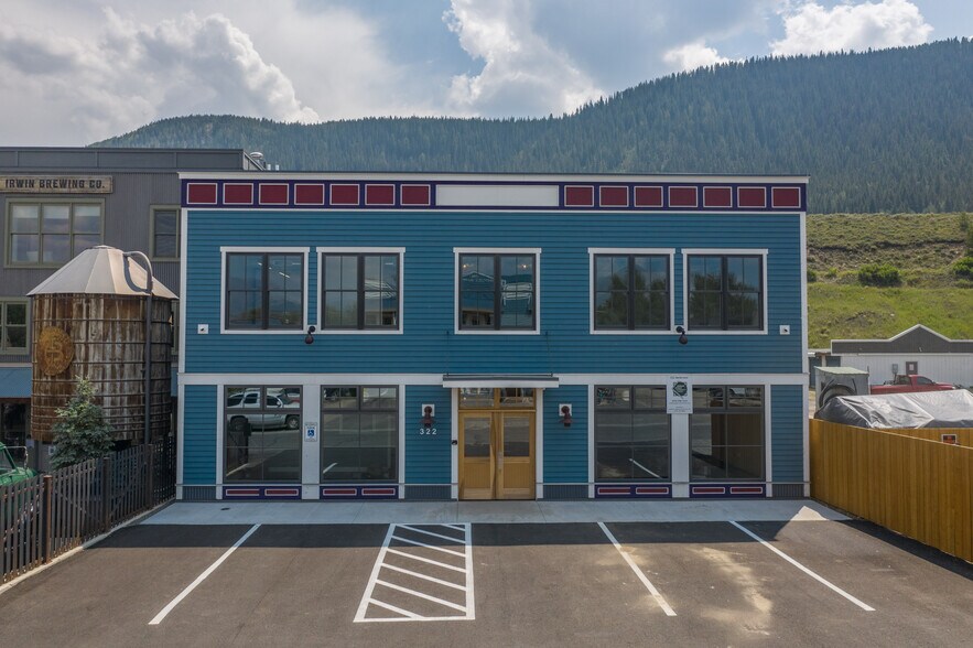 322 Belleview Ave, Crested Butte, CO for sale - Primary Photo - Image 1 of 1