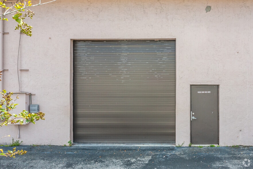 6500 NW 16th St, Plantation, FL for lease - Building Photo - Image 3 of 7