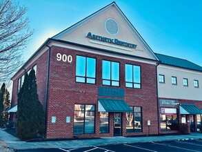 900 Gardens Blvd, Charlottesville, VA for lease Building Photo- Image 1 of 11