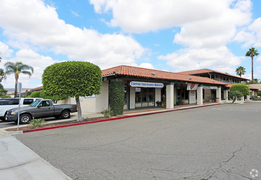 1267-1281 E Imperial Hwy, Placentia, CA for lease - Primary Photo - Image 3 of 7