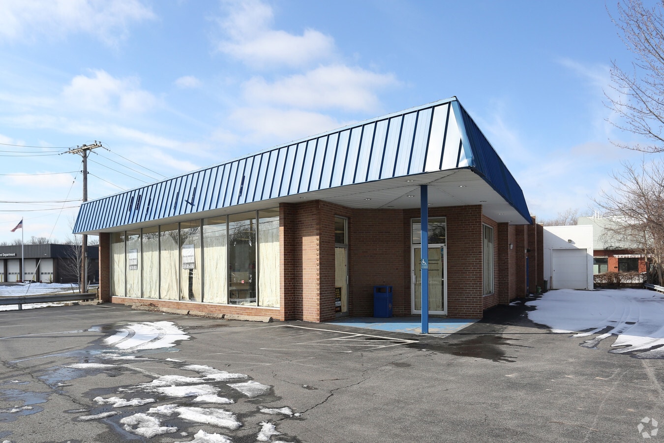 2643 W Henrietta Rd, Rochester, NY 14623