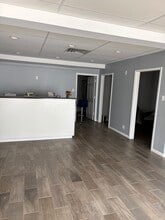 2603 E Cass St, Joliet, IL for lease Interior Photo- Image 1 of 3