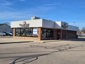 920-1030 Trowbridge Rd, East Lansing, MI for lease Building Photo- Image 1 of 14