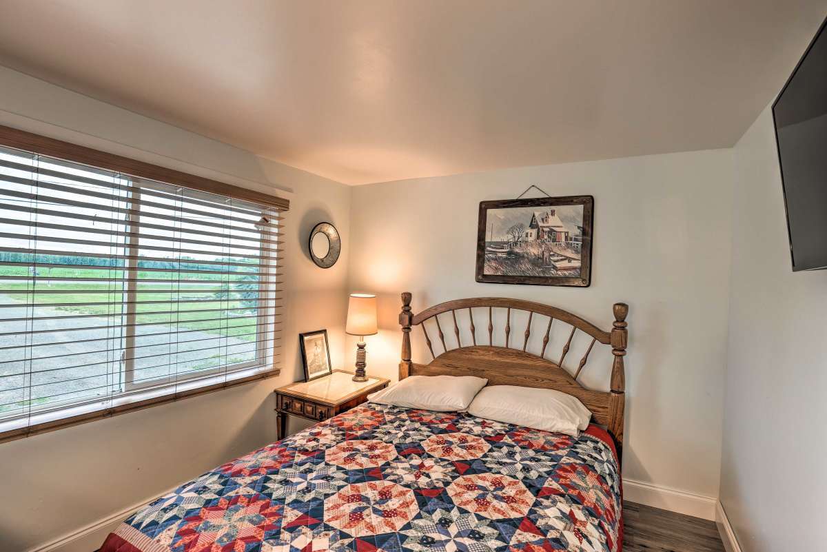 13961 Park Ave, Waterport, NY 14571 Specialty for Sale