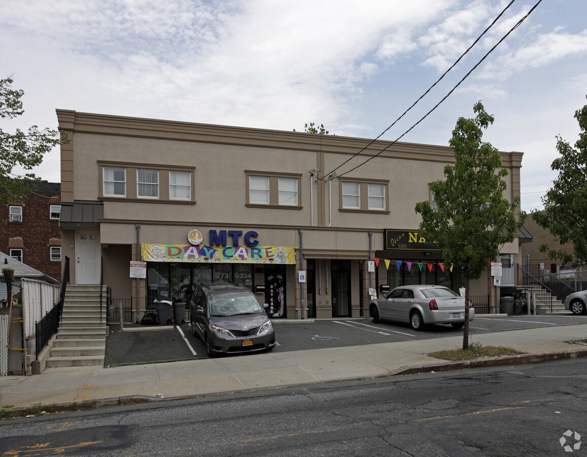 555 Tompkins Ave, Staten Island, NY 10305