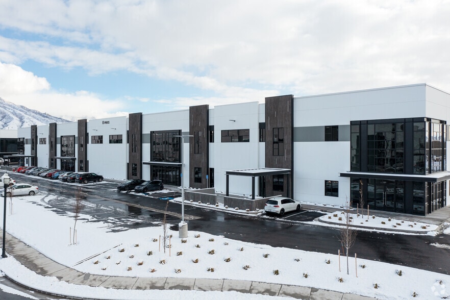 12128 S Lone Peak Pky, Draper, UT for lease - Building Photo - Image 3 of 7
