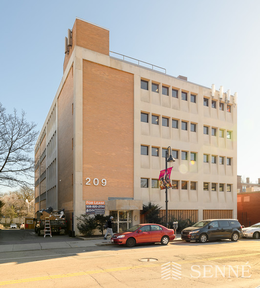 209 Harvard St, Brookline, MA for sale - Building Photo - Image 1 of 31