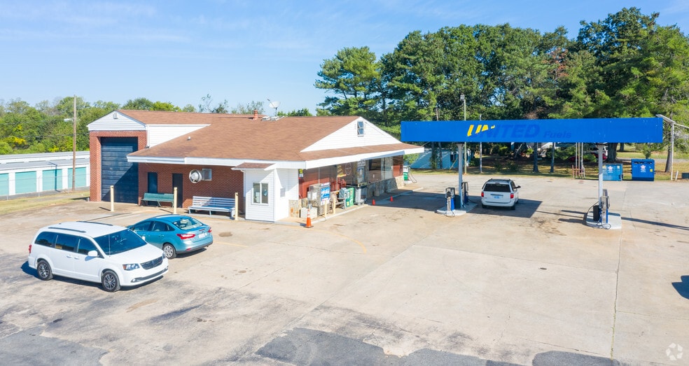 2430 Blacksburg Rd, Grover, NC 28073