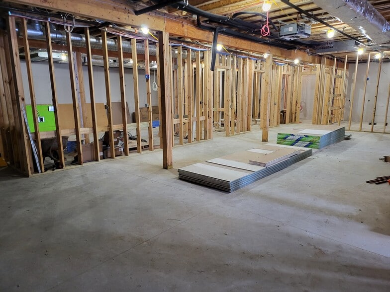 126 W Main St, Allegany Township, NY for sale - Interior Photo - Image 2 of 17