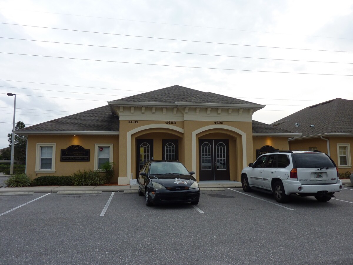 4691 Van Dyke Rd, Lutz, FL 33558