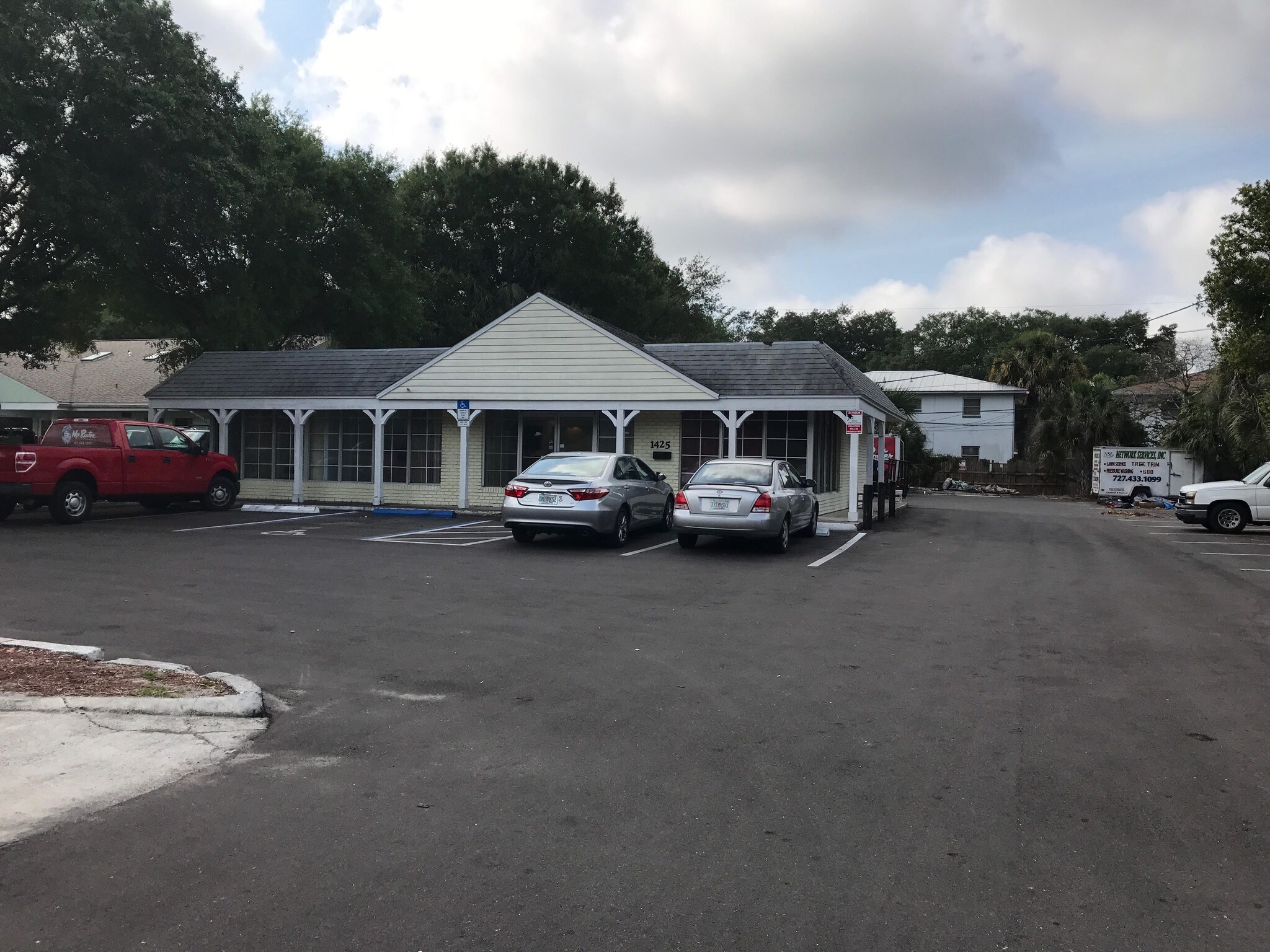 1425 Sunset Point Rd, Clearwater, FL for sale Building Photo- Image 1 of 1