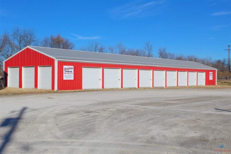 130 W Washington St, Smithton, MO 65350