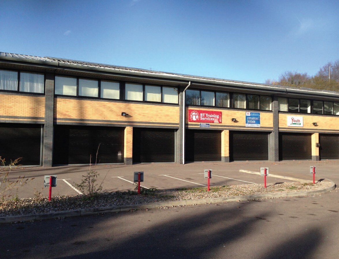 Cardiff Rd, Pontypridd, CF37 5BP