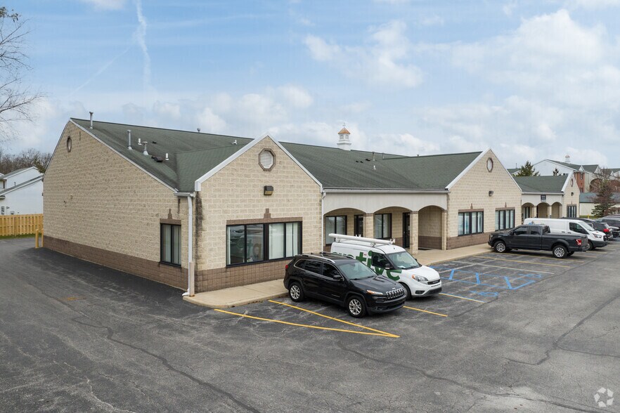 1001-1011 N Holland Sylvania Rd, Toledo, OH for sale - Primary Photo - Image 1 of 1