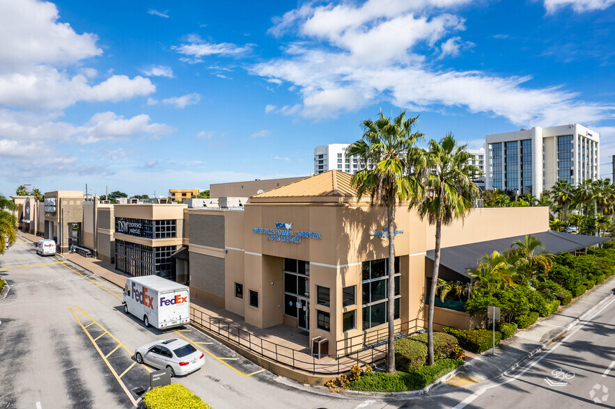 19101-19275 Biscayne Blvd, Aventura, FL for sale - Building Photo - Image 1 of 1