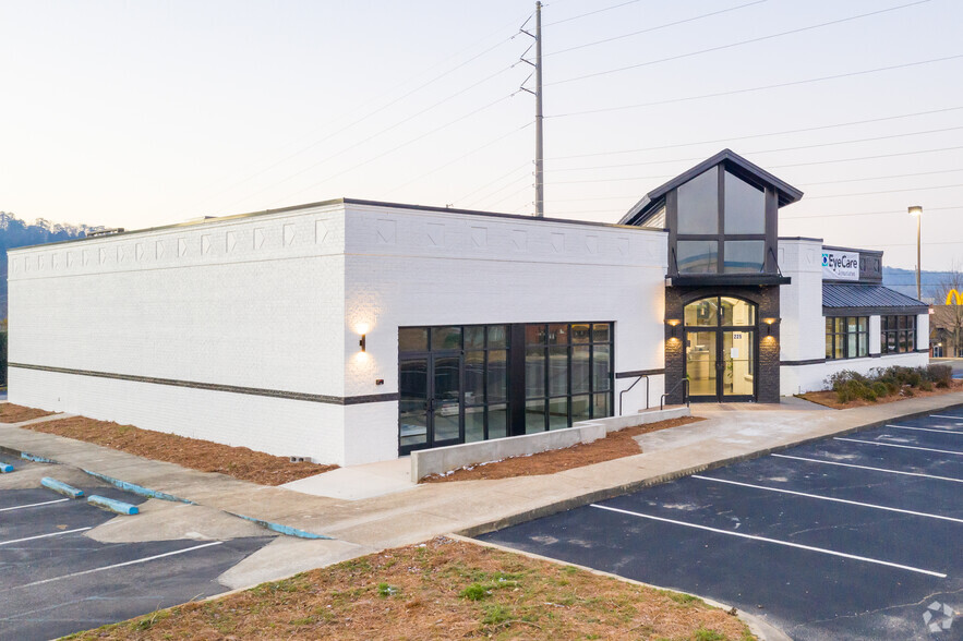 225 State Farm Pky, Birmingham, AL for sale - Primary Photo - Image 1 of 1