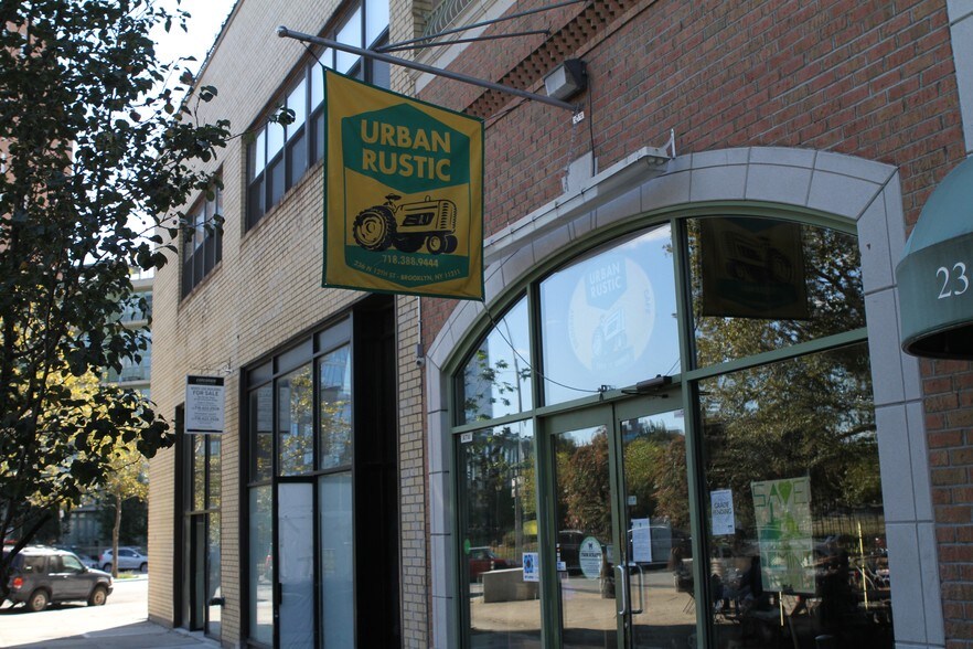 236 N 12th St, Brooklyn, NY for sale - Building Photo - Image 1 of 1