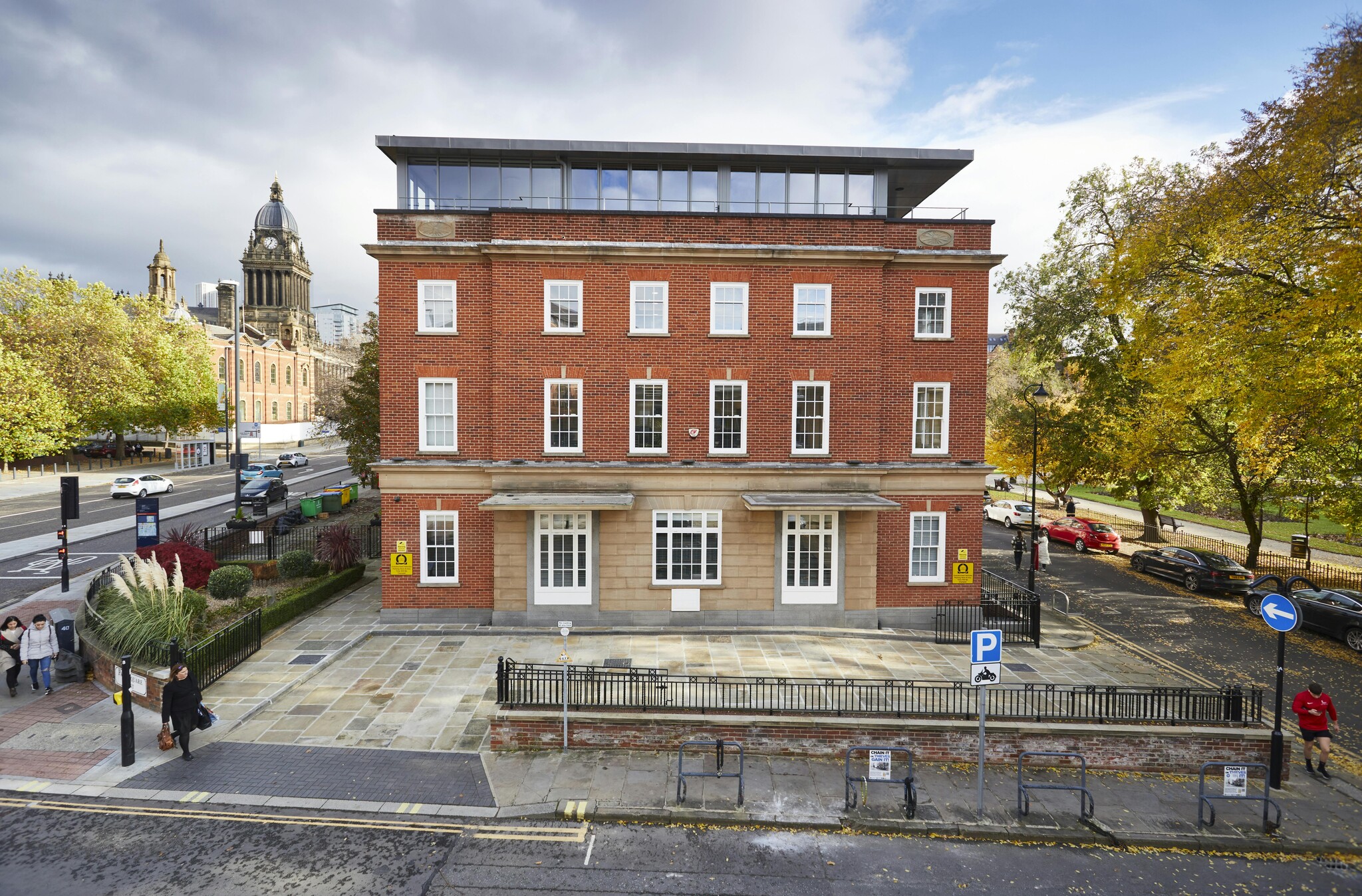 35 Park Sq N, Leeds for sale Building Photo- Image 1 of 11