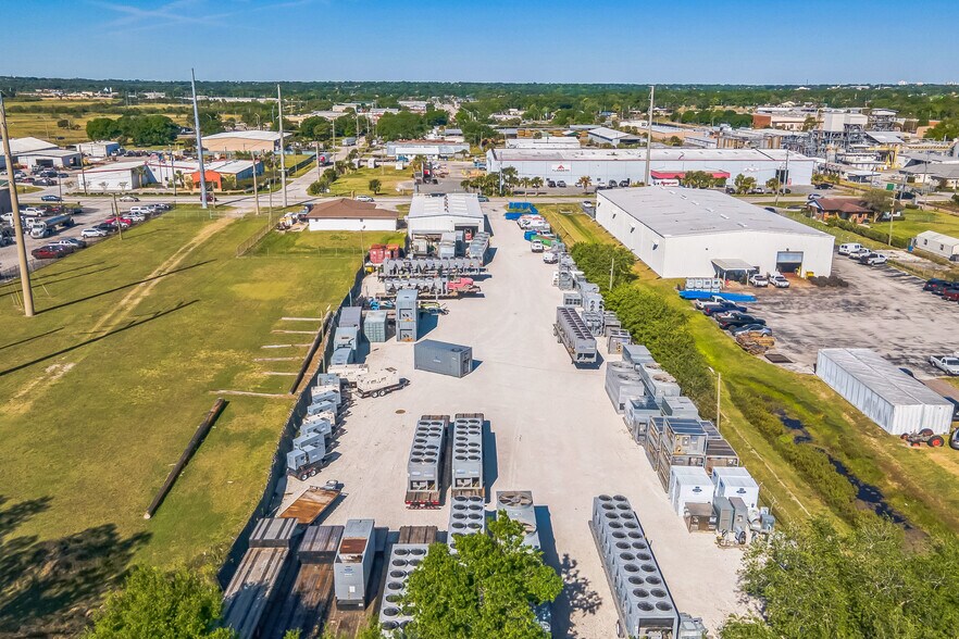 2710 S Combee Rd Lakeland FL - 2710 S Combee Rd Lakeland FL Building Photo 2 Large 